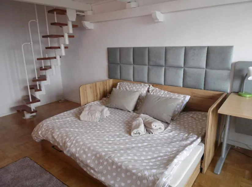아파트 Mezzanine Appartment 브로츠와프 폴란드